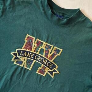 VTG 90s Hunter Green Lake George NY Graphic Tee Embroidered Oarsman New York
